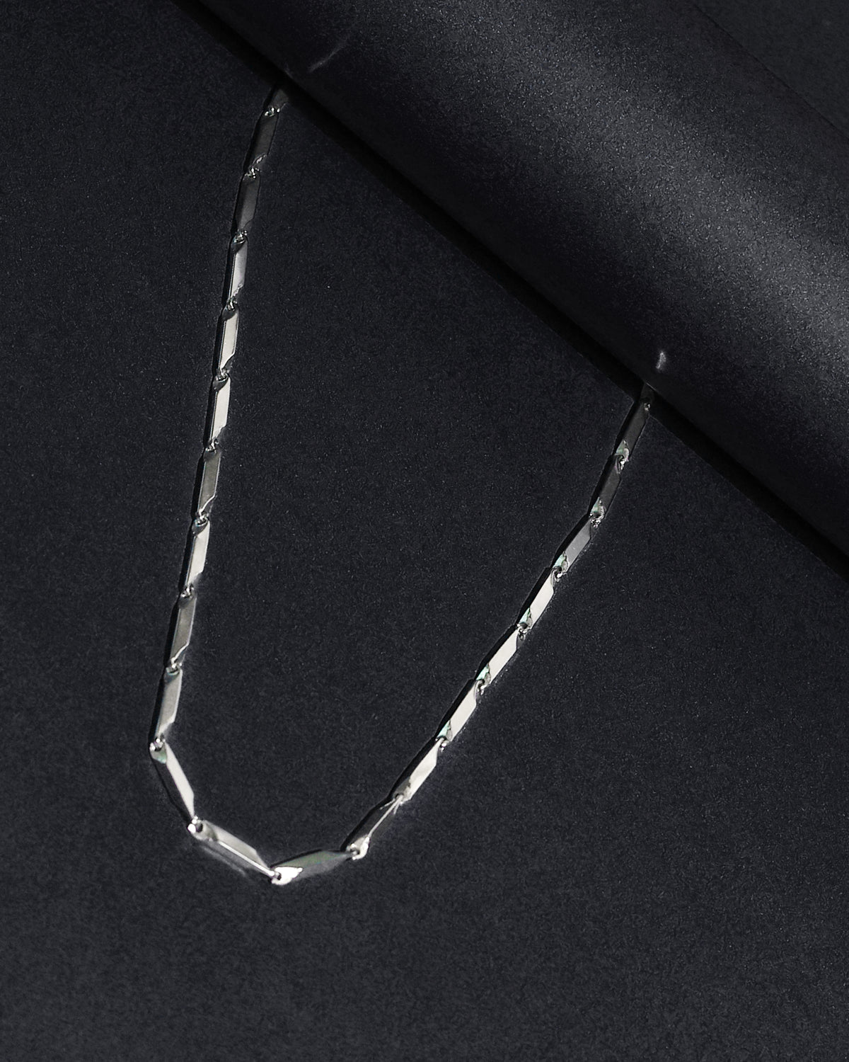 Classic Geometric Link Chain