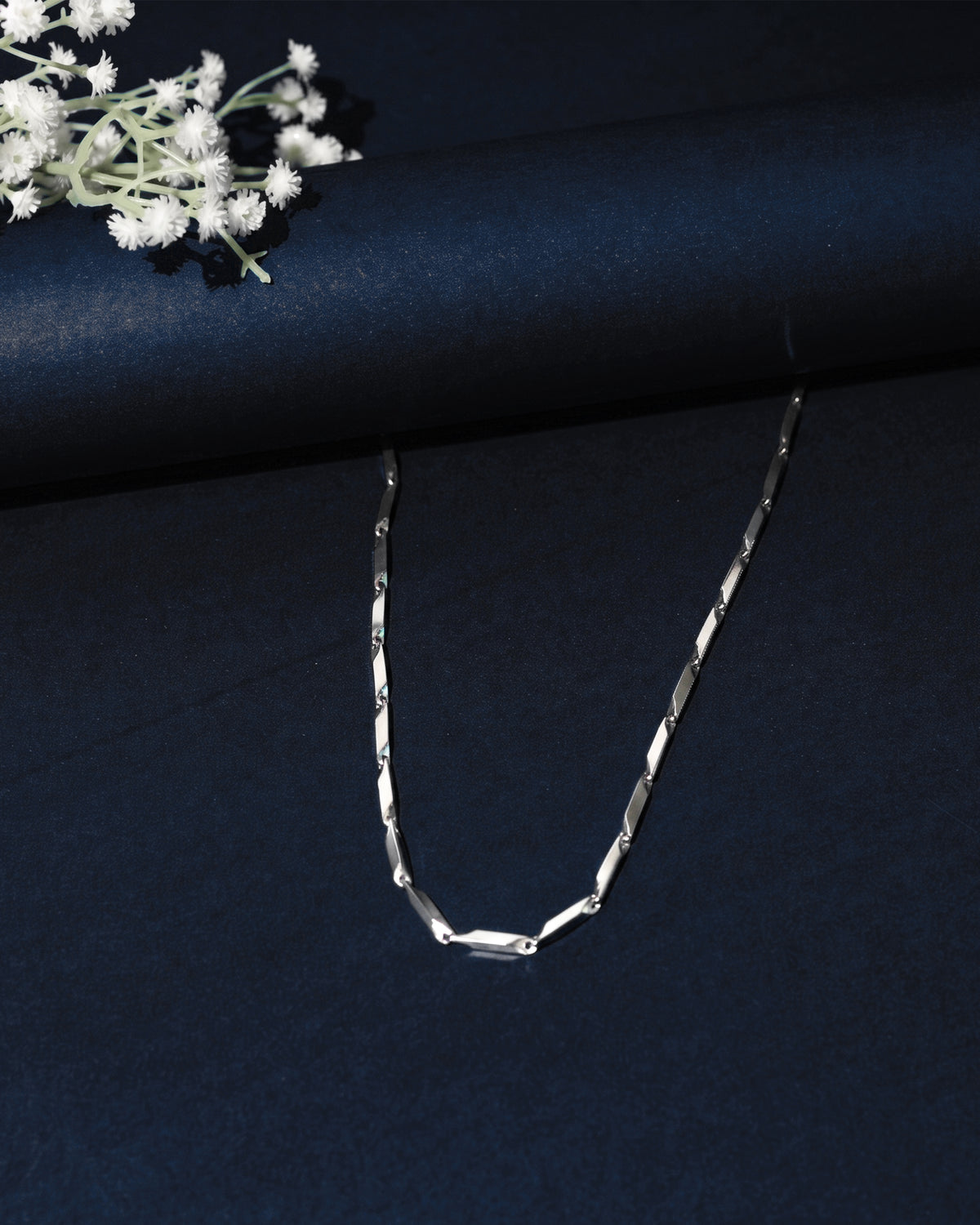 Classic Geometric Link Chain