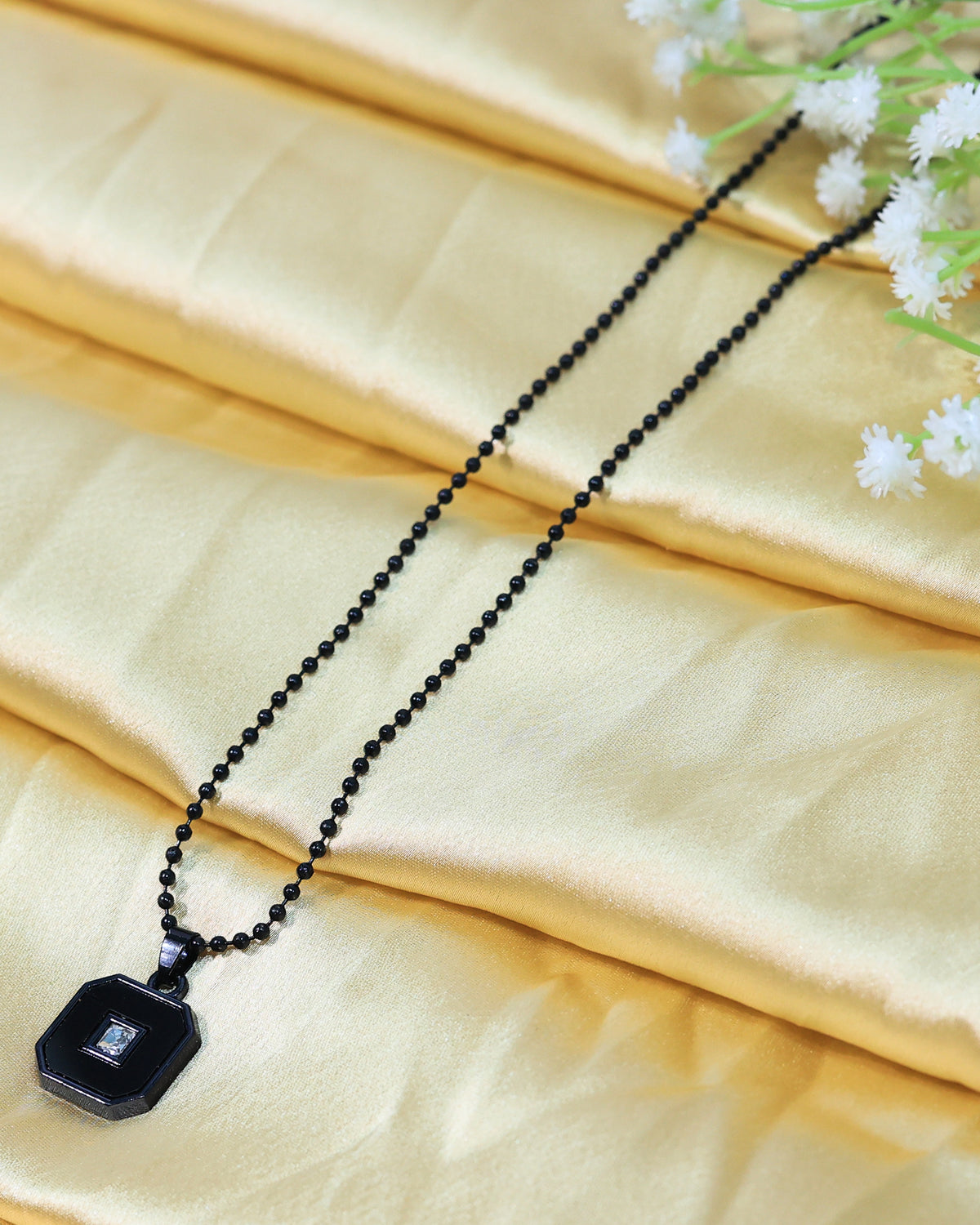 Black Octagonal Accent Pendant Chain