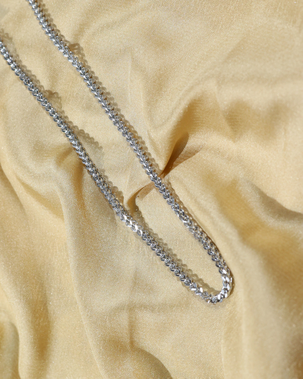 Silver Interwoven Link Chain