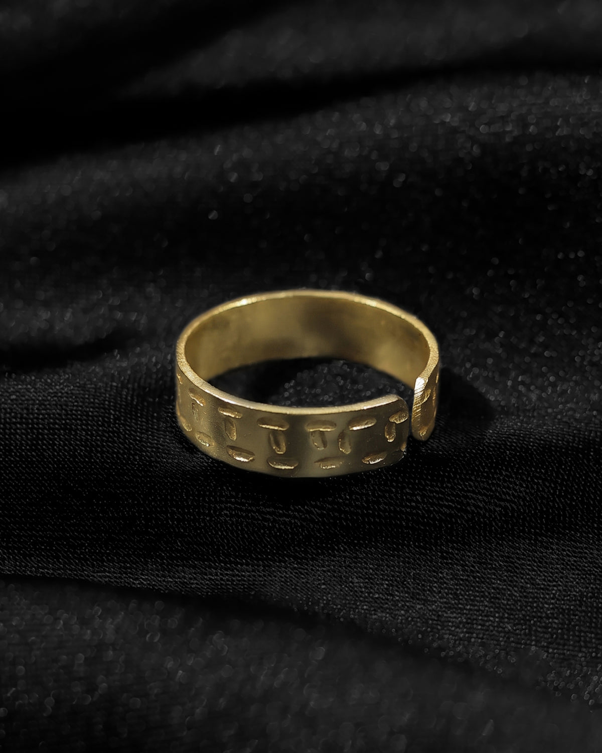 Golden Hammered Band Ring