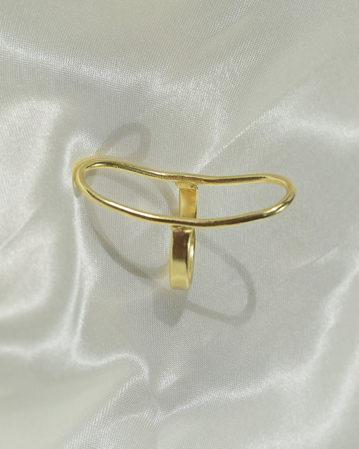 Elongated Oval Frame Ring