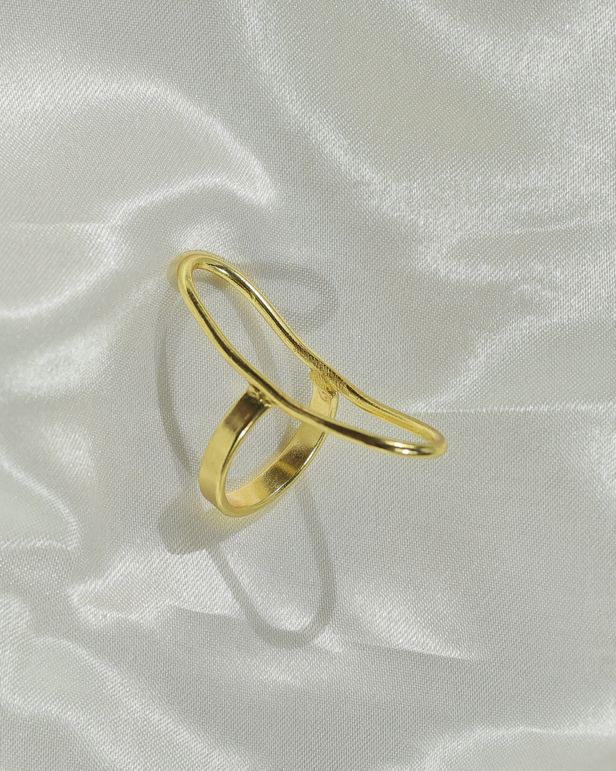 Elongated Oval Frame Ring