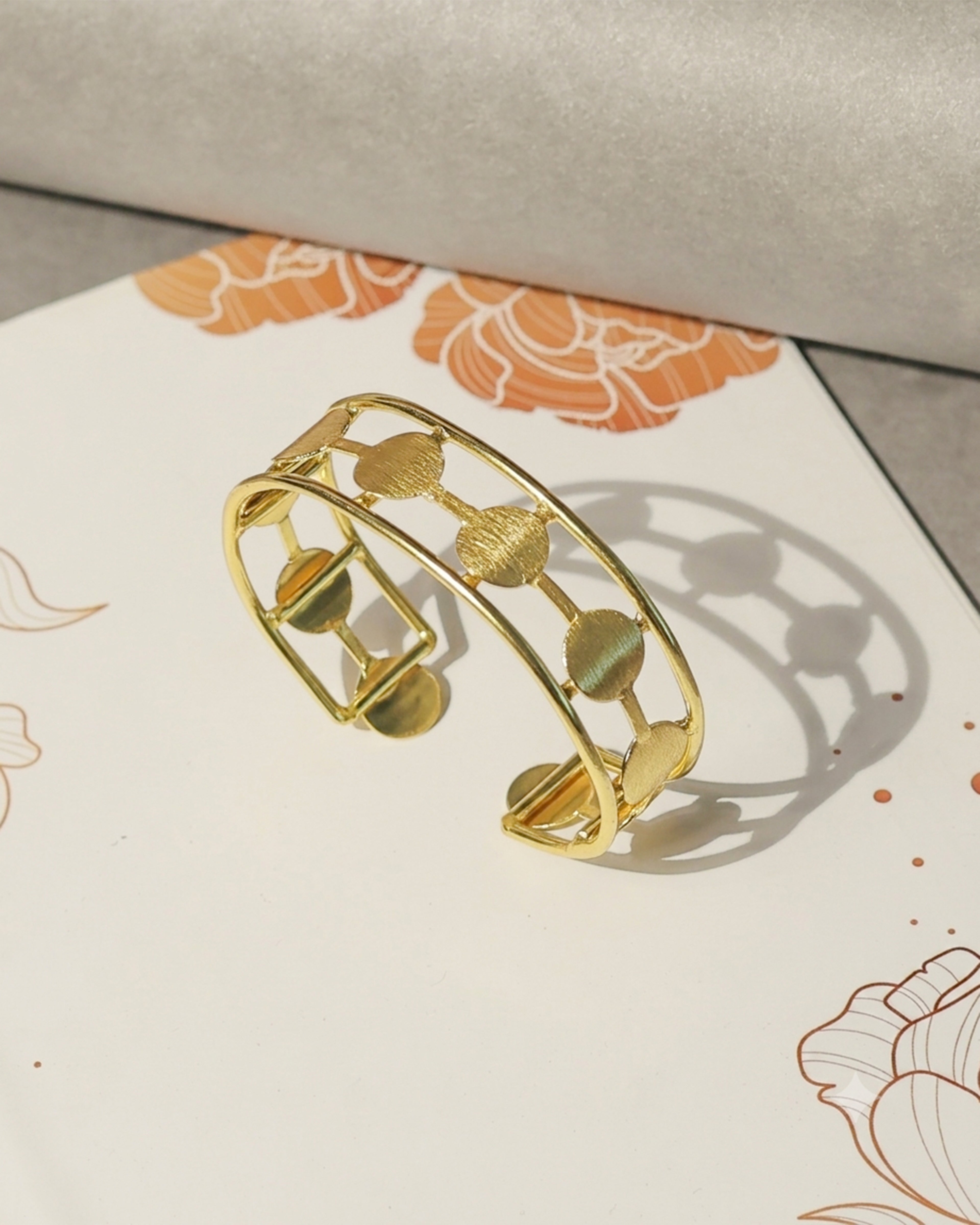 Textured Disc Link Brass Bracelet