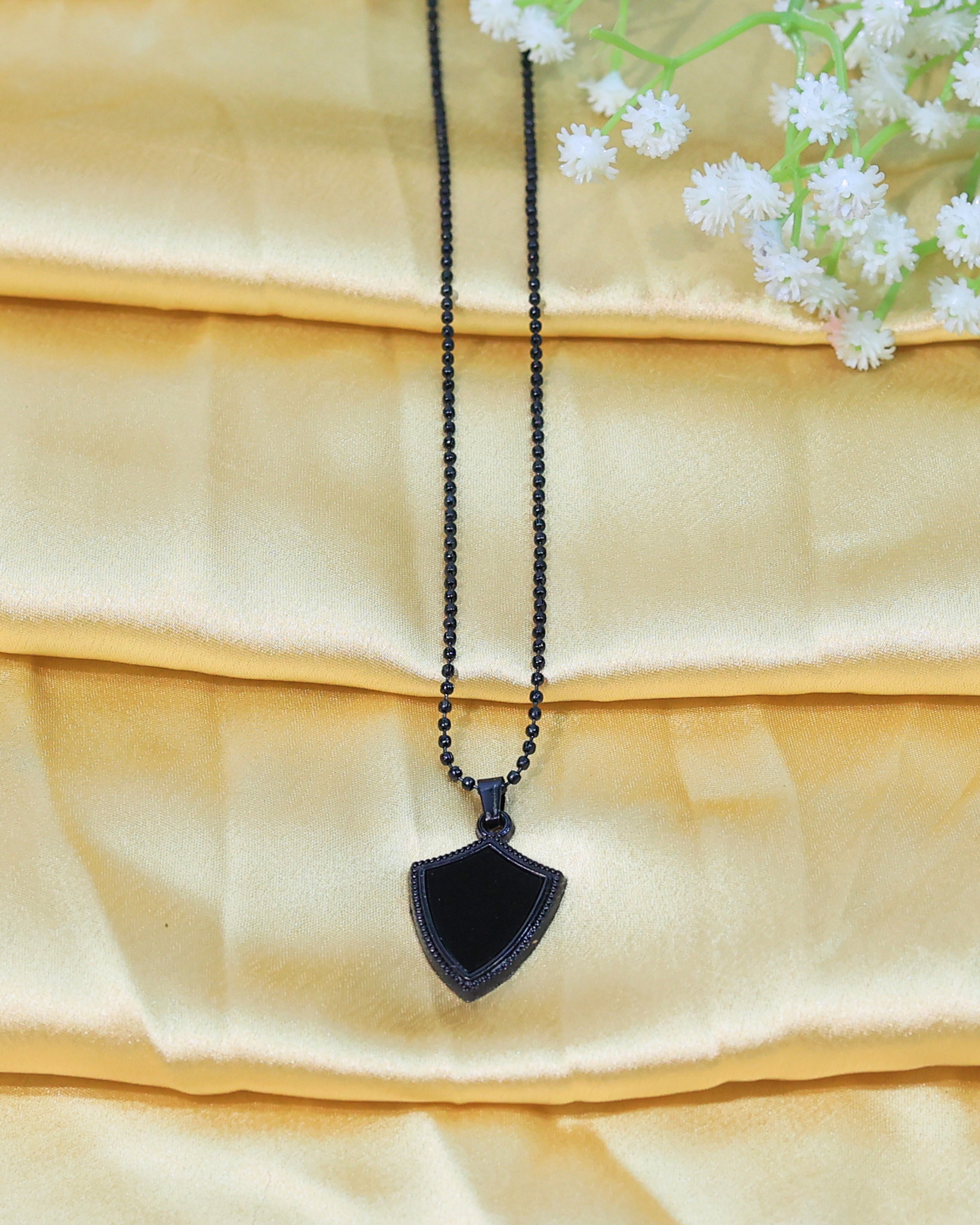 Contemporary Pendant Chain
