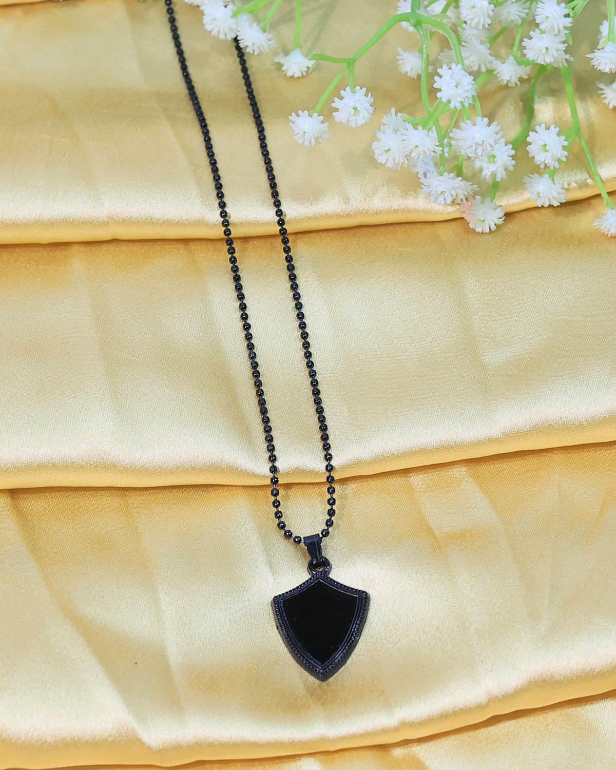 Contemporary Pendant Chain