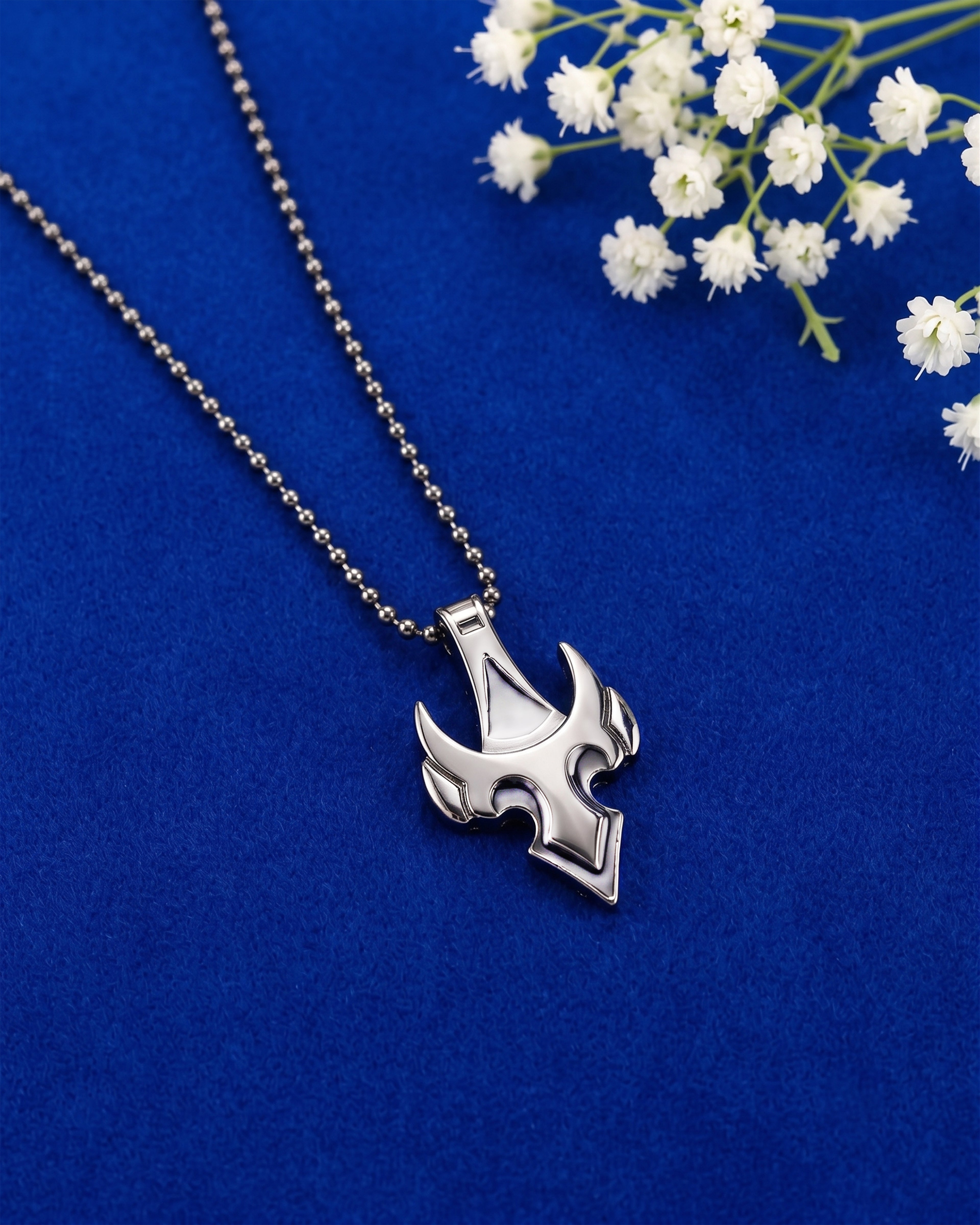 Geometric Pendant Chain