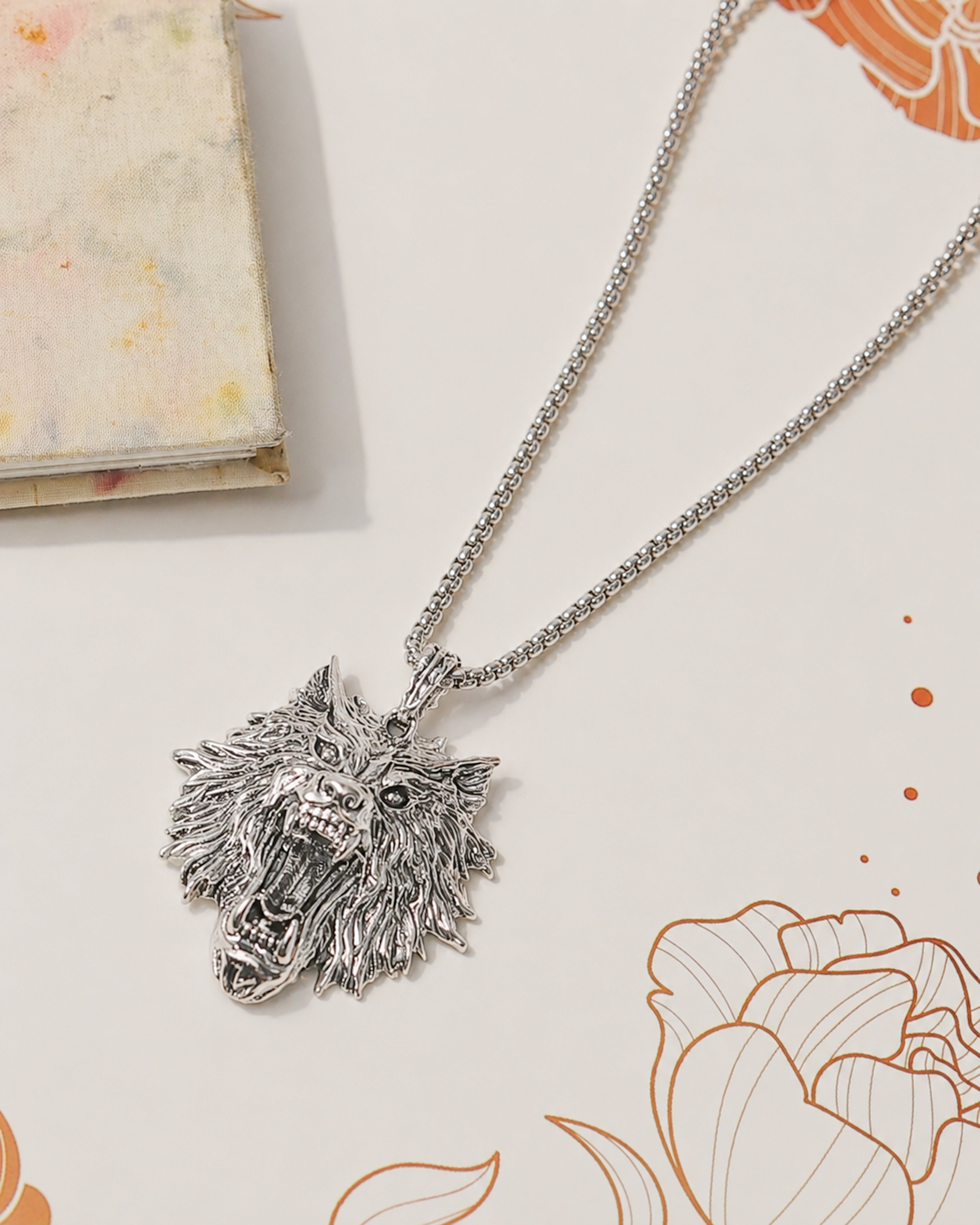 Silver Lion Head Pendant Chain