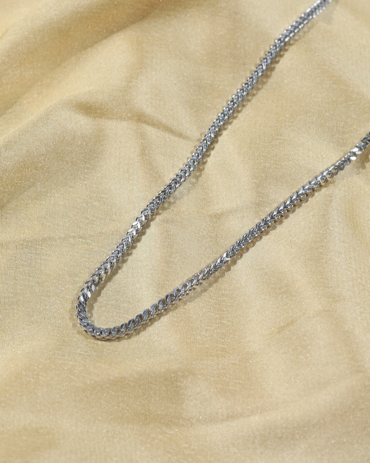 Silver Interwoven Link Chain