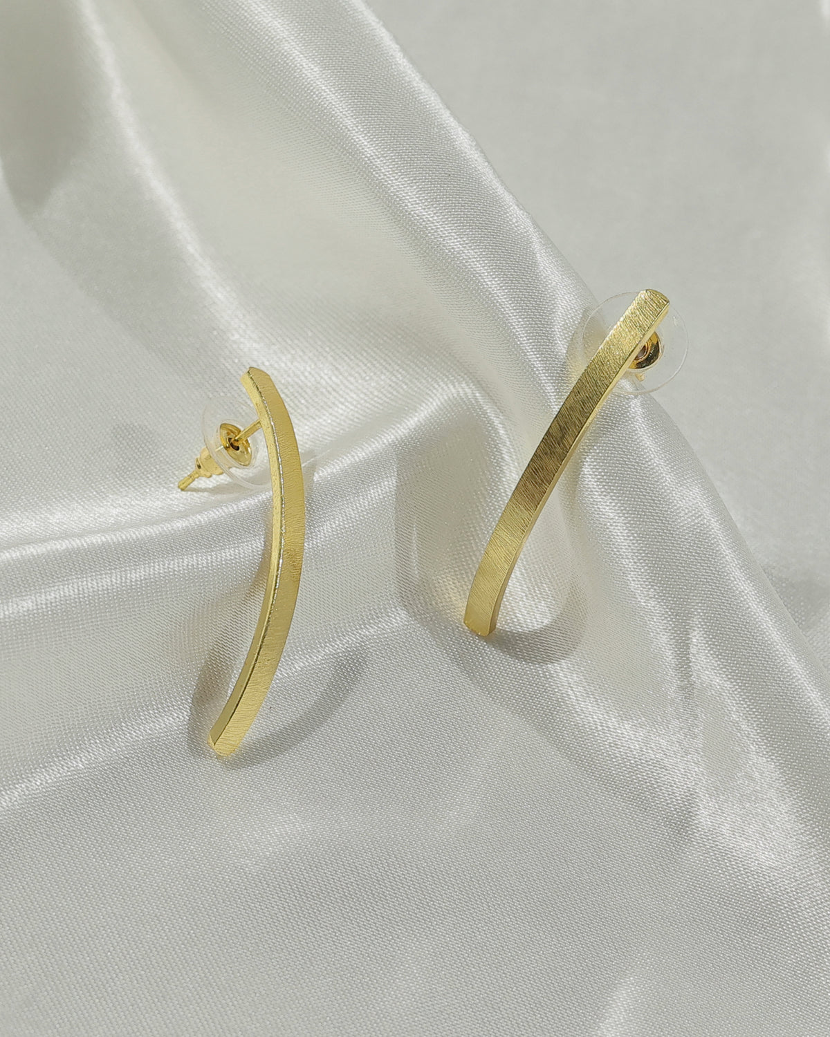 Slim Curved Hoop Earrings