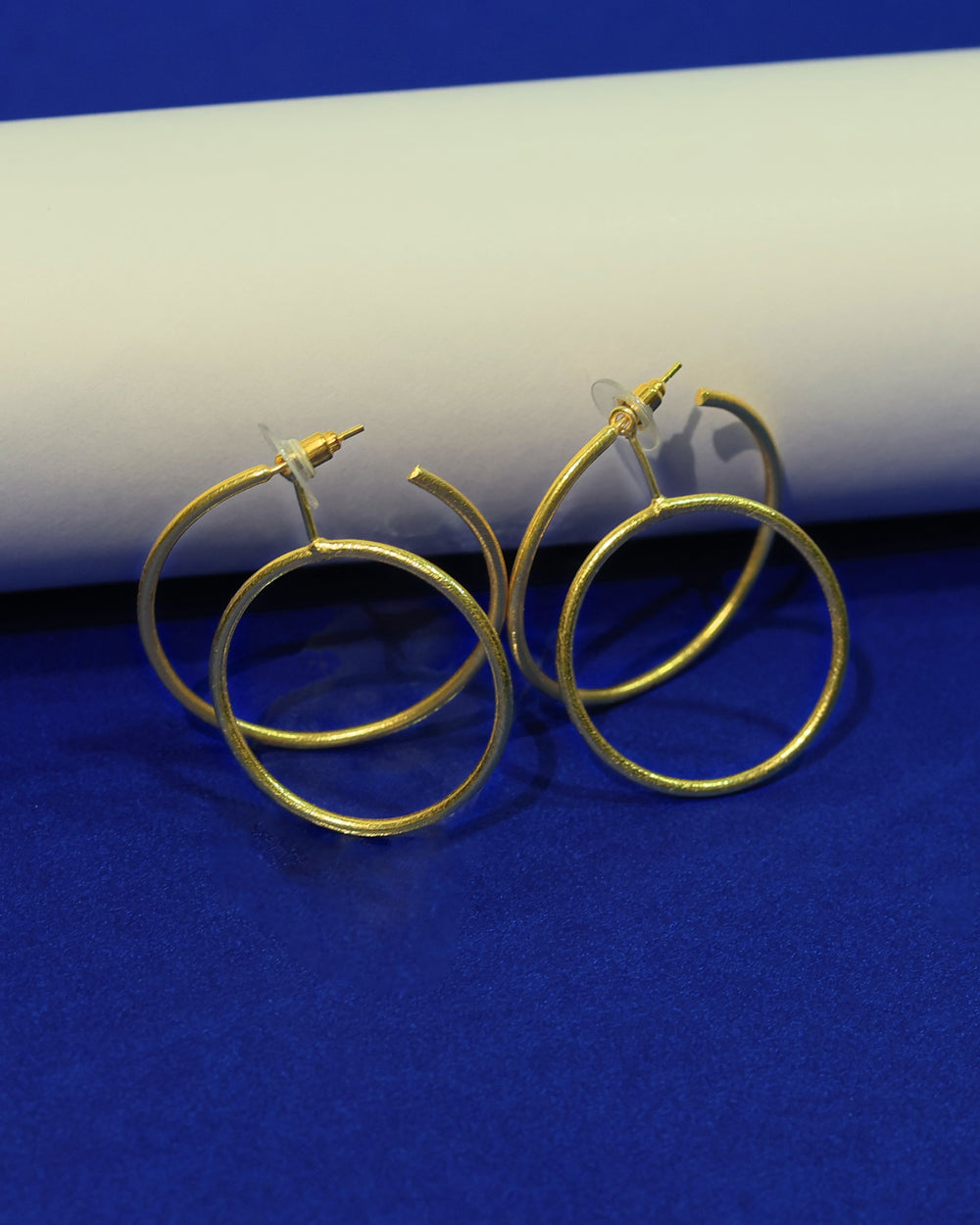 Interlocking Double Circle Hoop Earrings