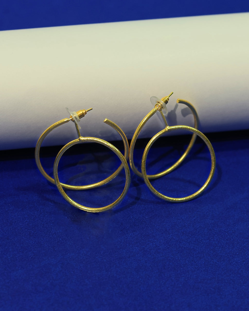 Interlocking Double Circle Hoop Earrings