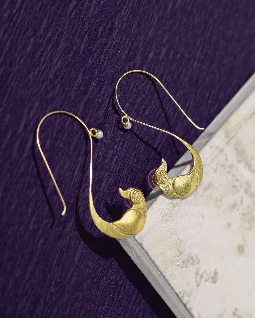 Open Curve Peackock Earrings