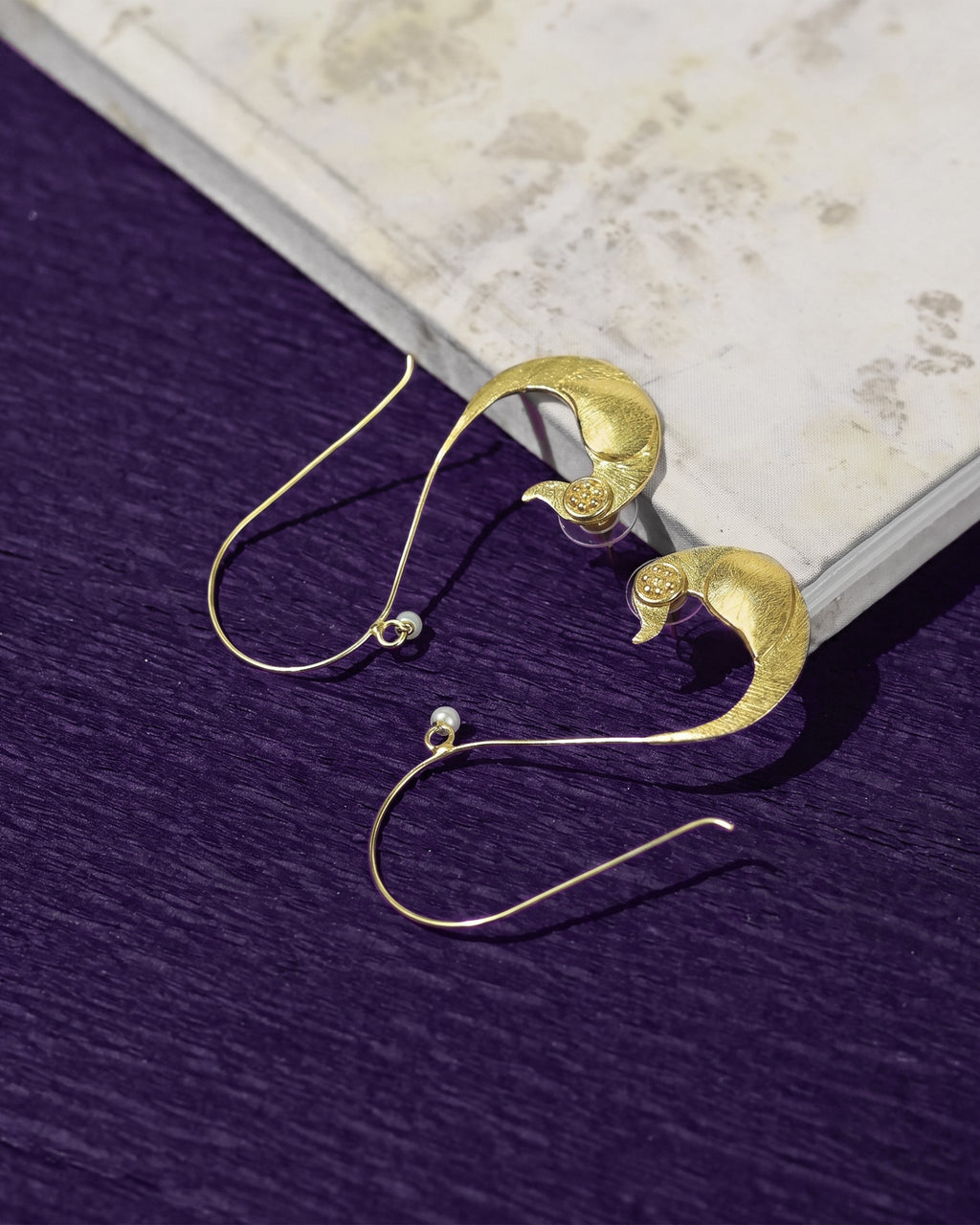Open Curve Peackock Earrings