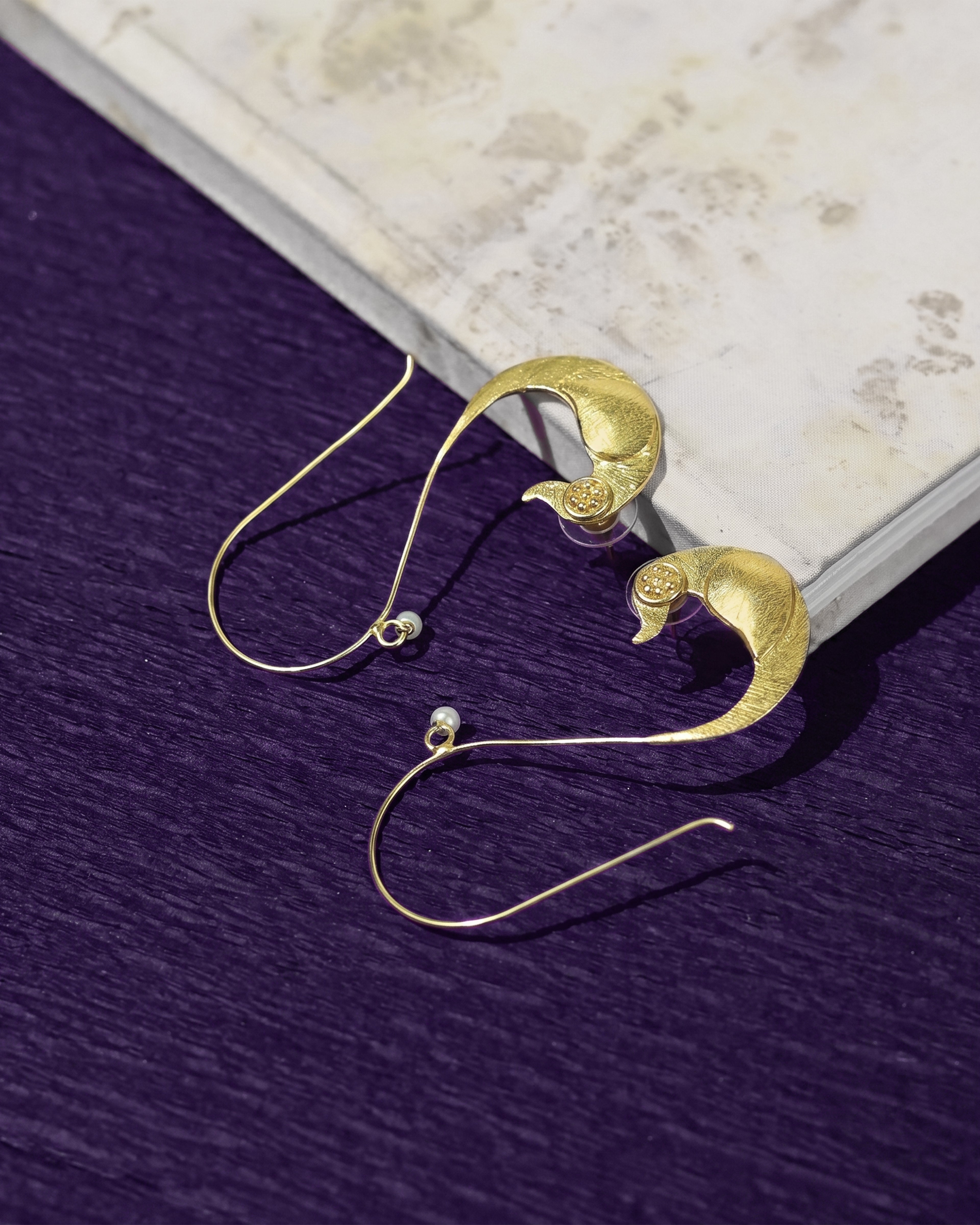 Open Curve Peackock Earrings