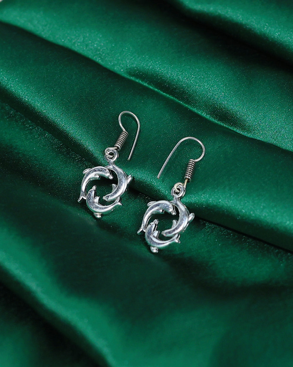 Interlocking Circle Drop Earrings