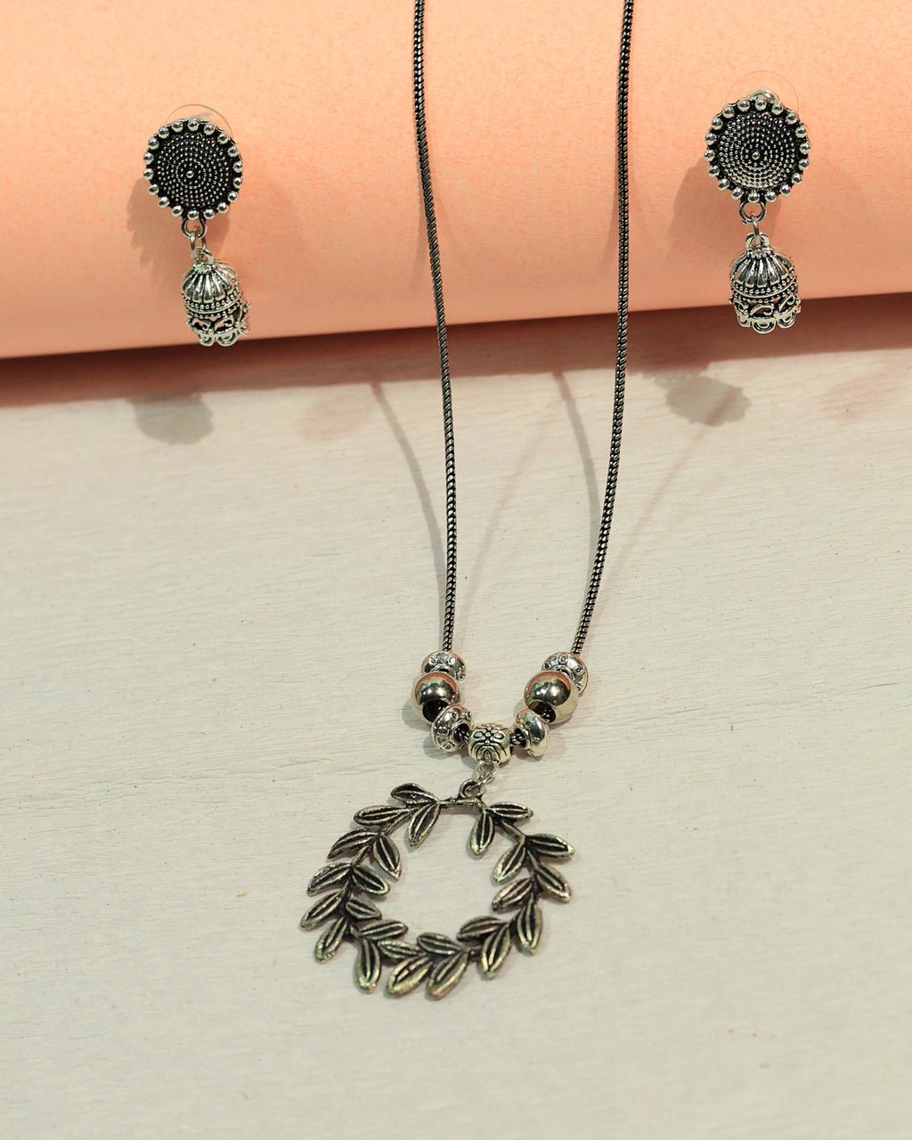 Oxidized Silver Leaf Wreath Necklace & Earring Set