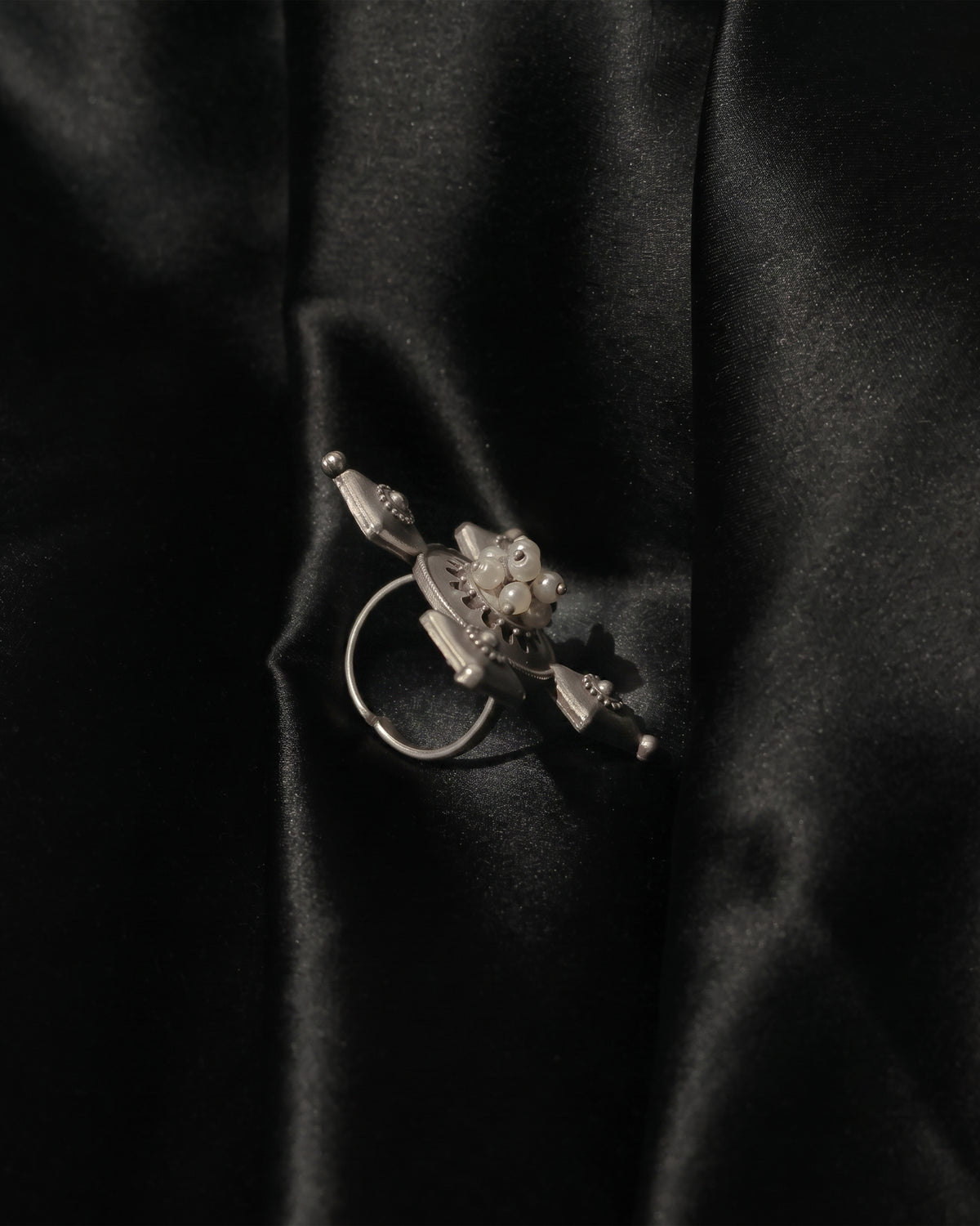 Four Petal Pearl Oxidised Ring