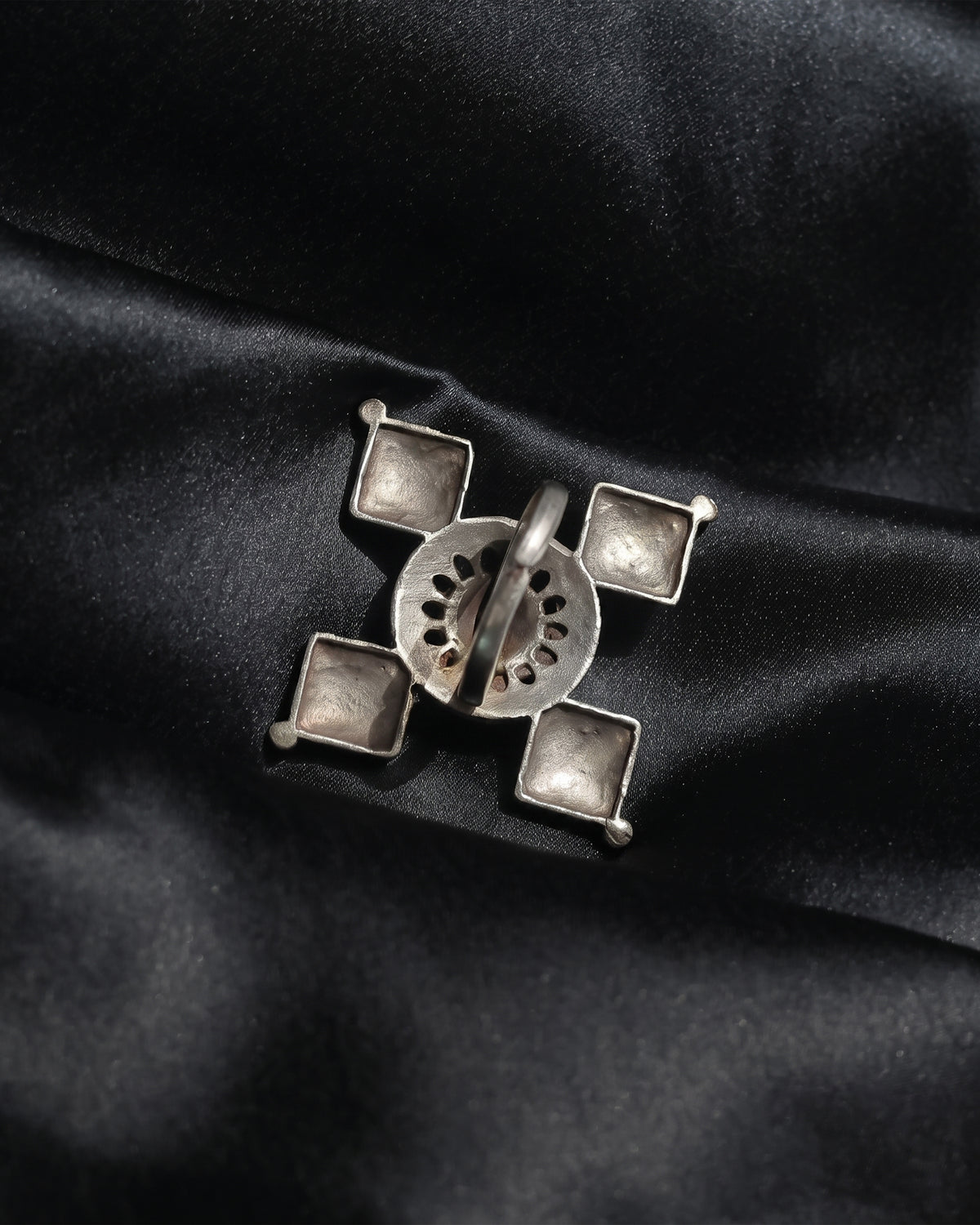 Four Petal Pearl Oxidised Ring