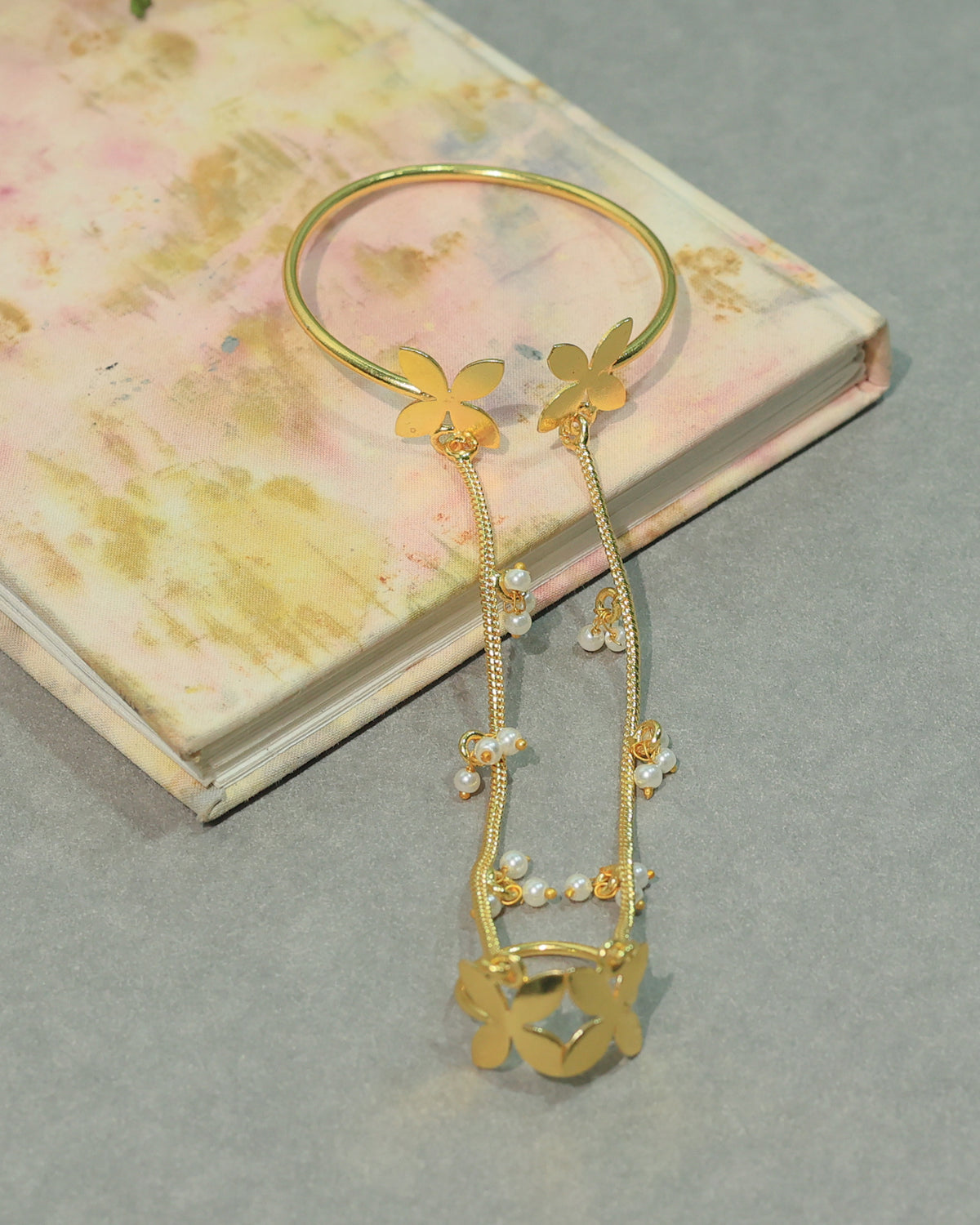 Golden Floral Hand Chain Bracelet Ring